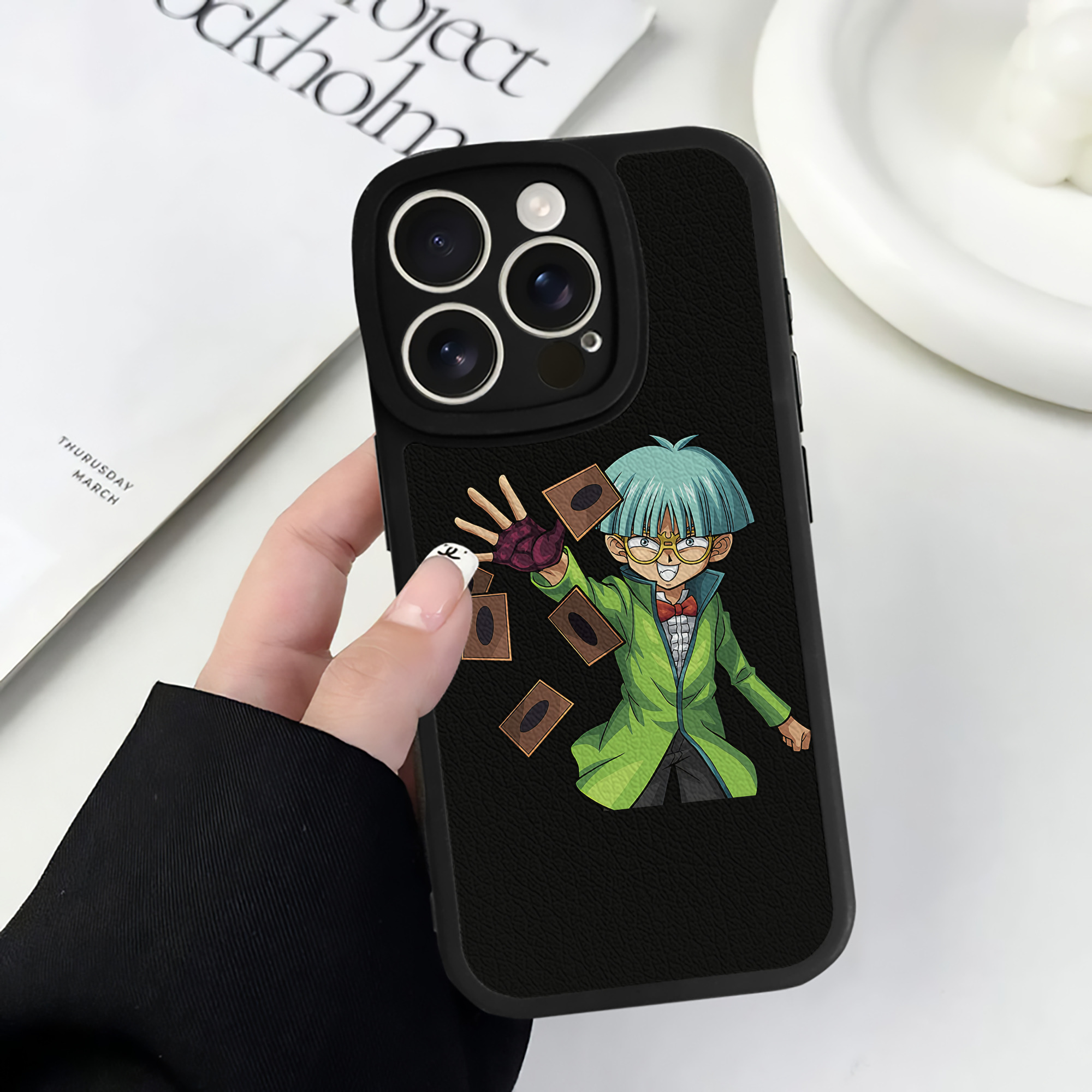 遊☆戯☆王 Yu-Gi-Oh! 【iPhone 16シリーズ対応】シリコンスマホケース（レザー調） 材質：シリコン